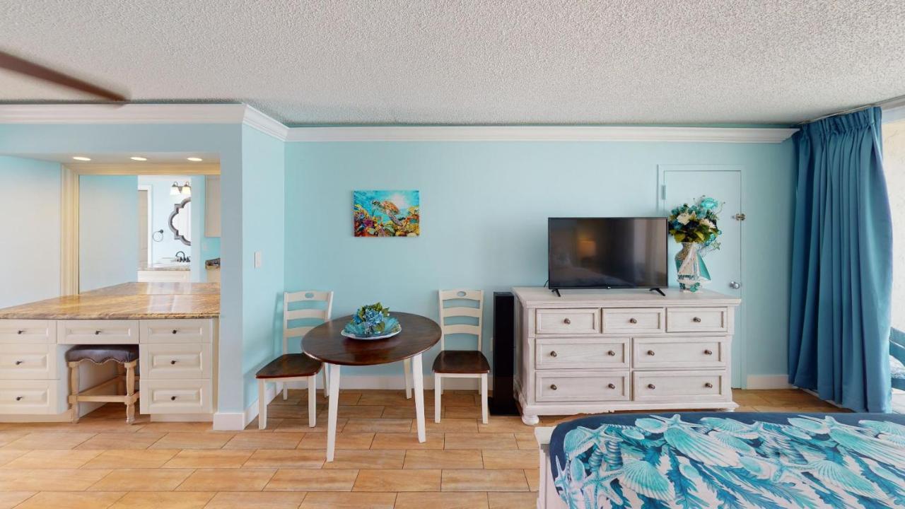 Island 2* St. Pete Beach